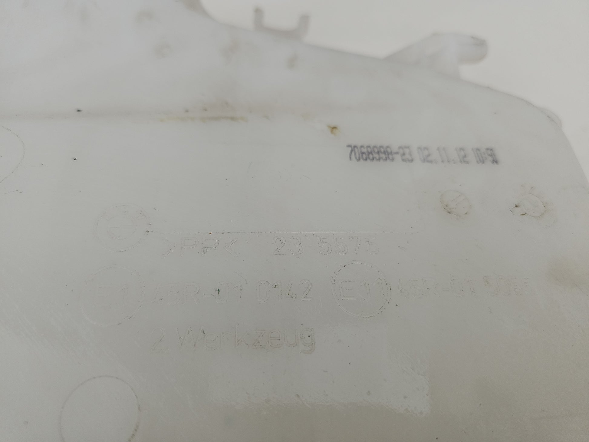 Washer Bottle Windscreen 6