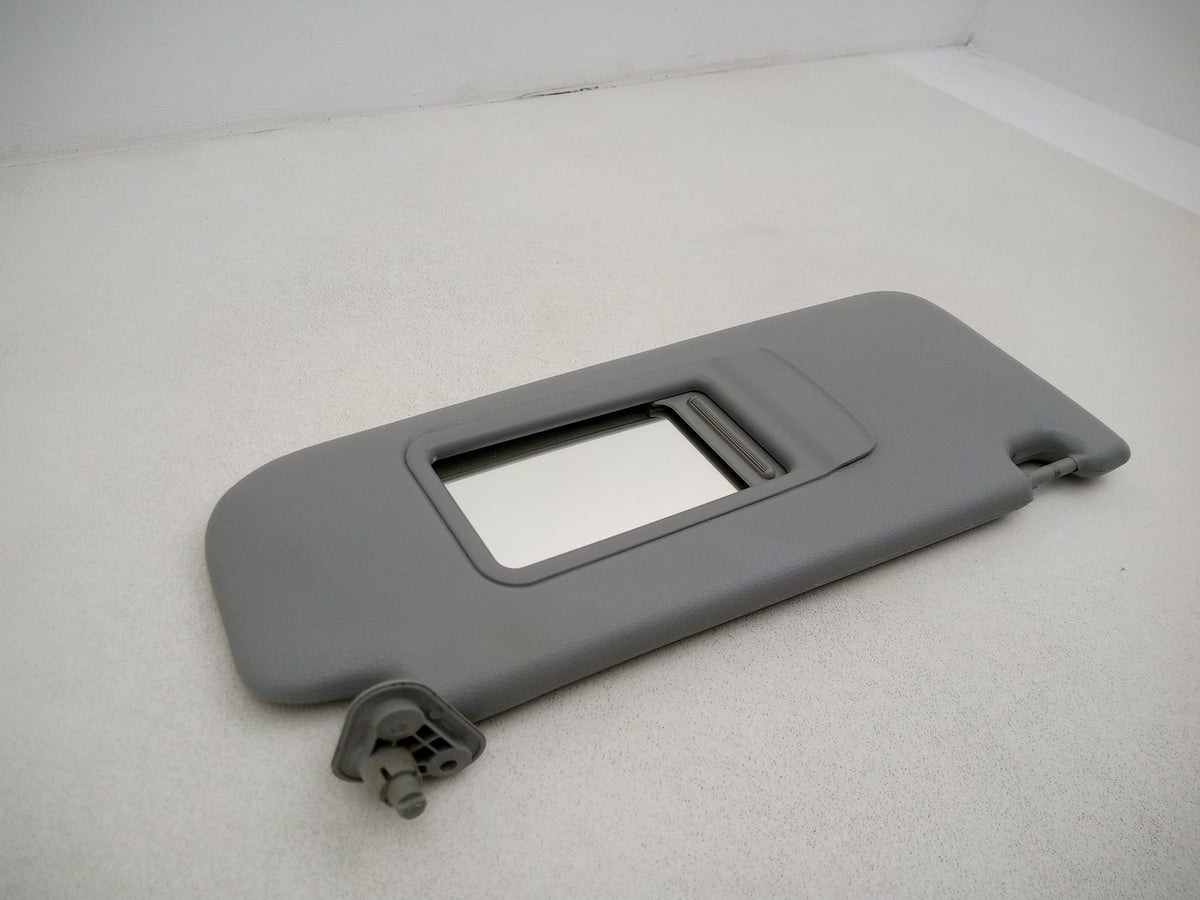 Sun Visor RH 6