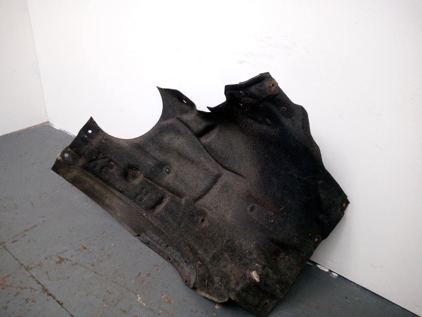 2012 Bmw X1 Sdrive18d Xline Wheel Arch Inner Trim Front Cover Front Right Rh - photo 6