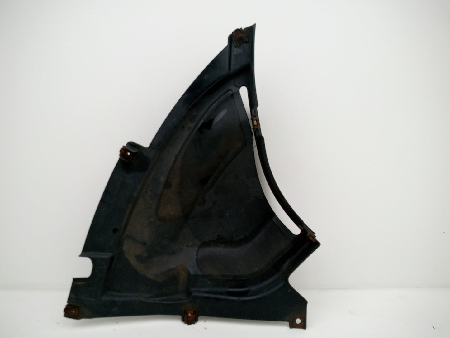 Wheel Arch Inner Trim Front RH 6