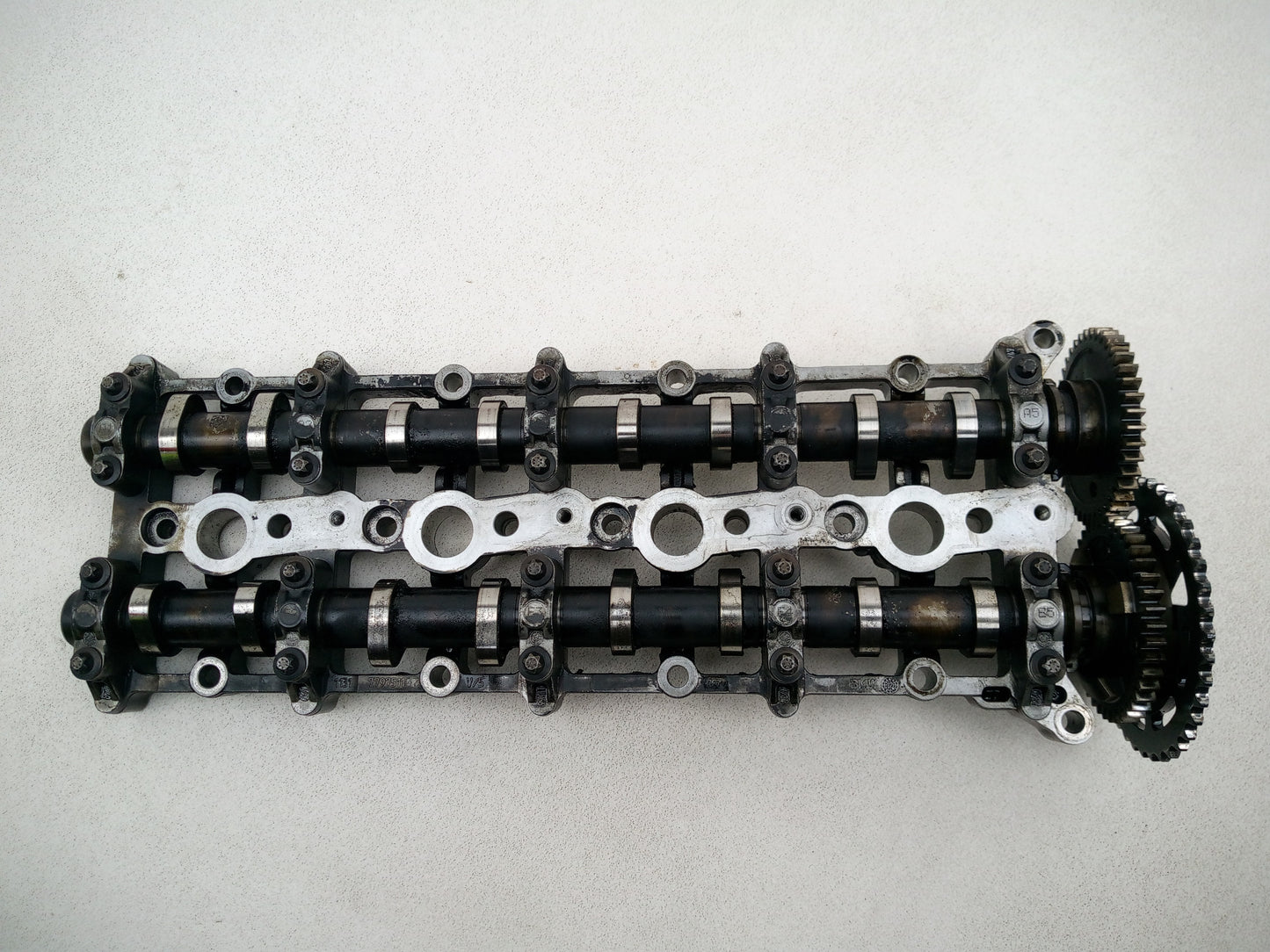 Camshaft Cover  6