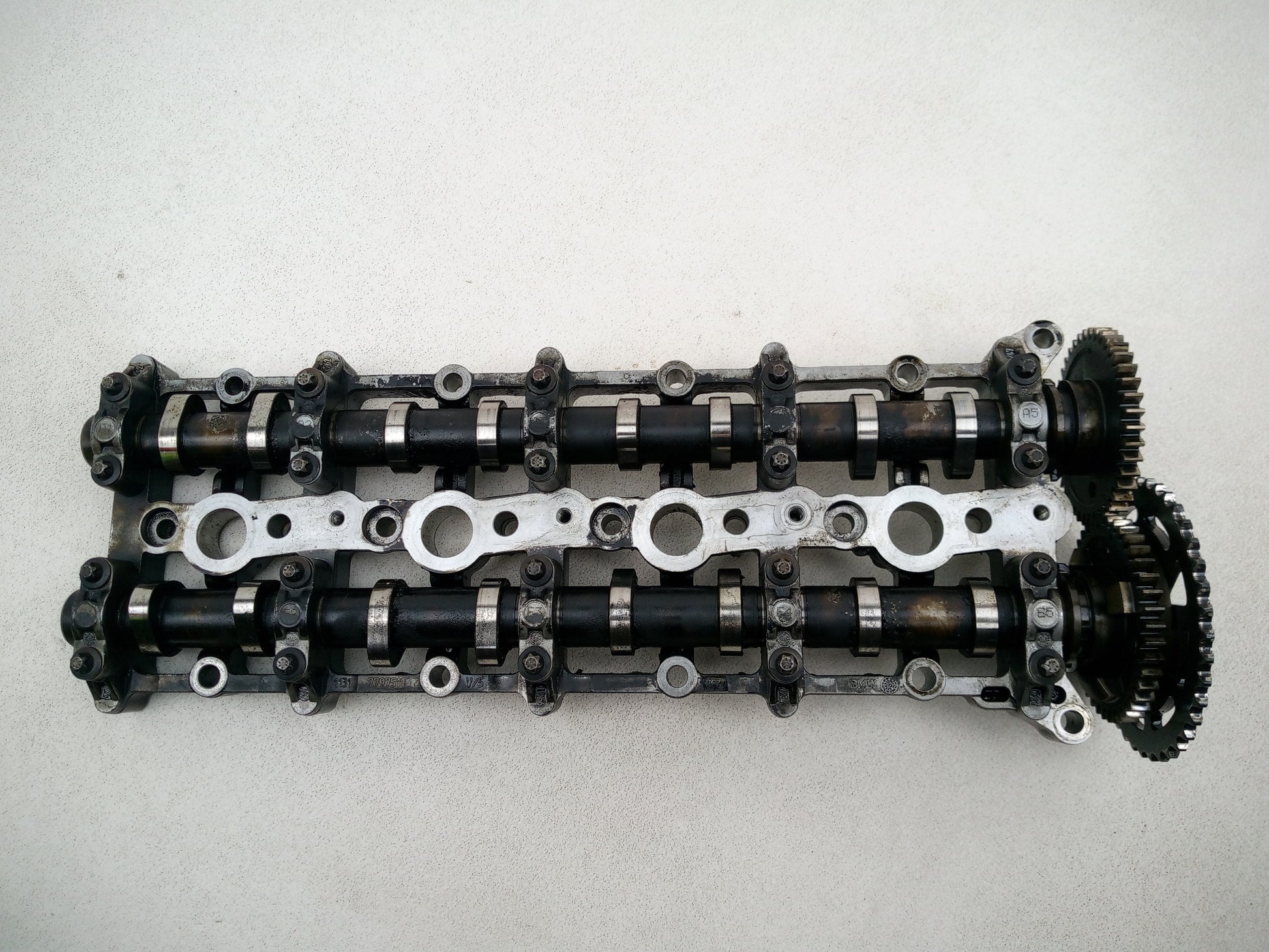 Camshaft Cover  6