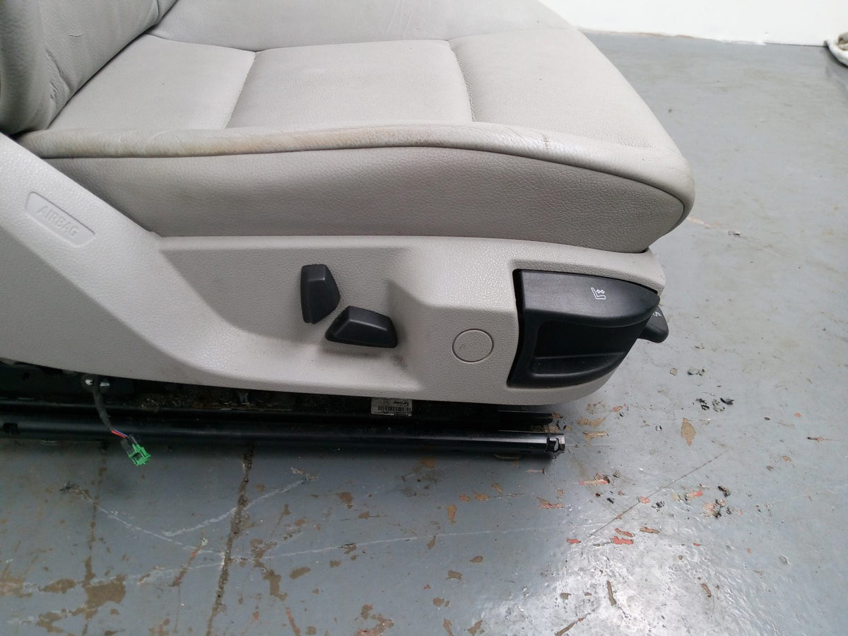 Seat Base Front RH 6