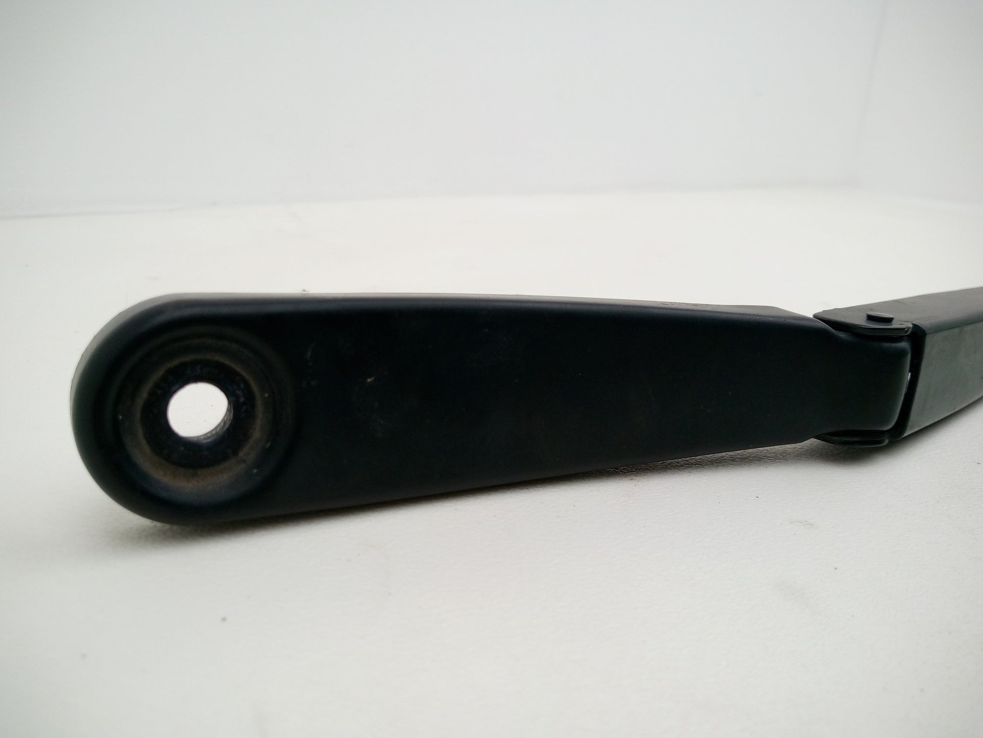 Wiper Front Arm LH 6