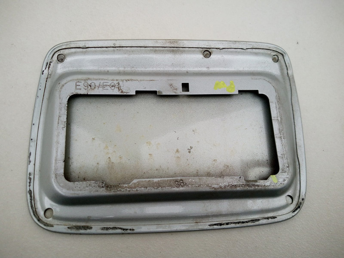 Fuel Filler Flap 6