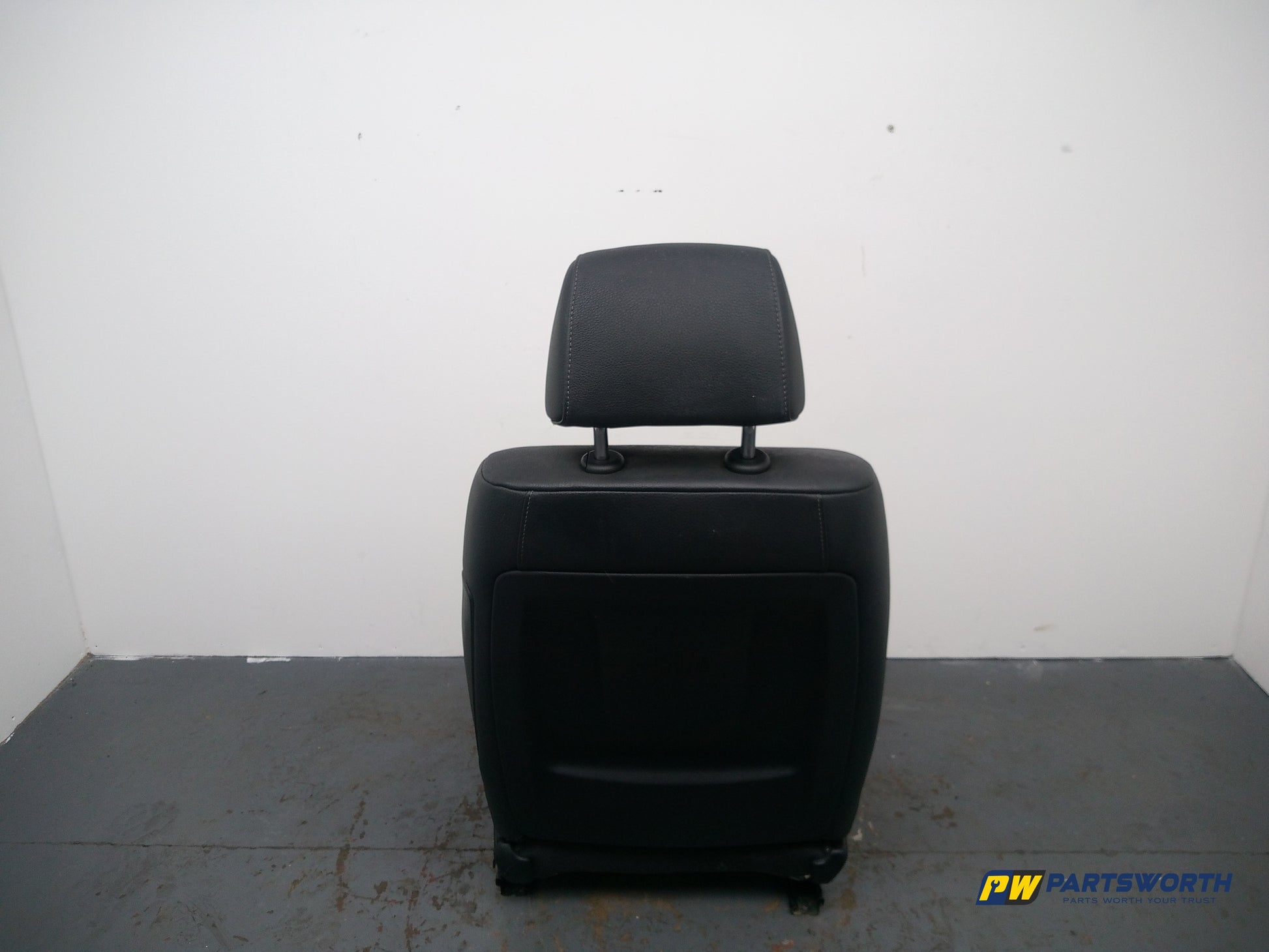 Seat Front LH 6