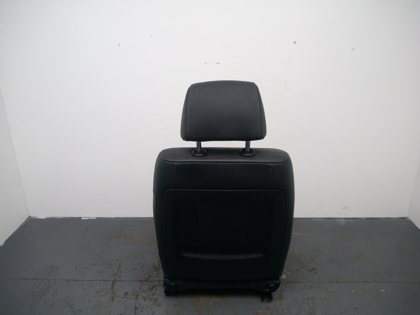 Bmw E90 E91 Lci M Sport Heated Black Leather Front Left N/S Interior Seat - photo 6