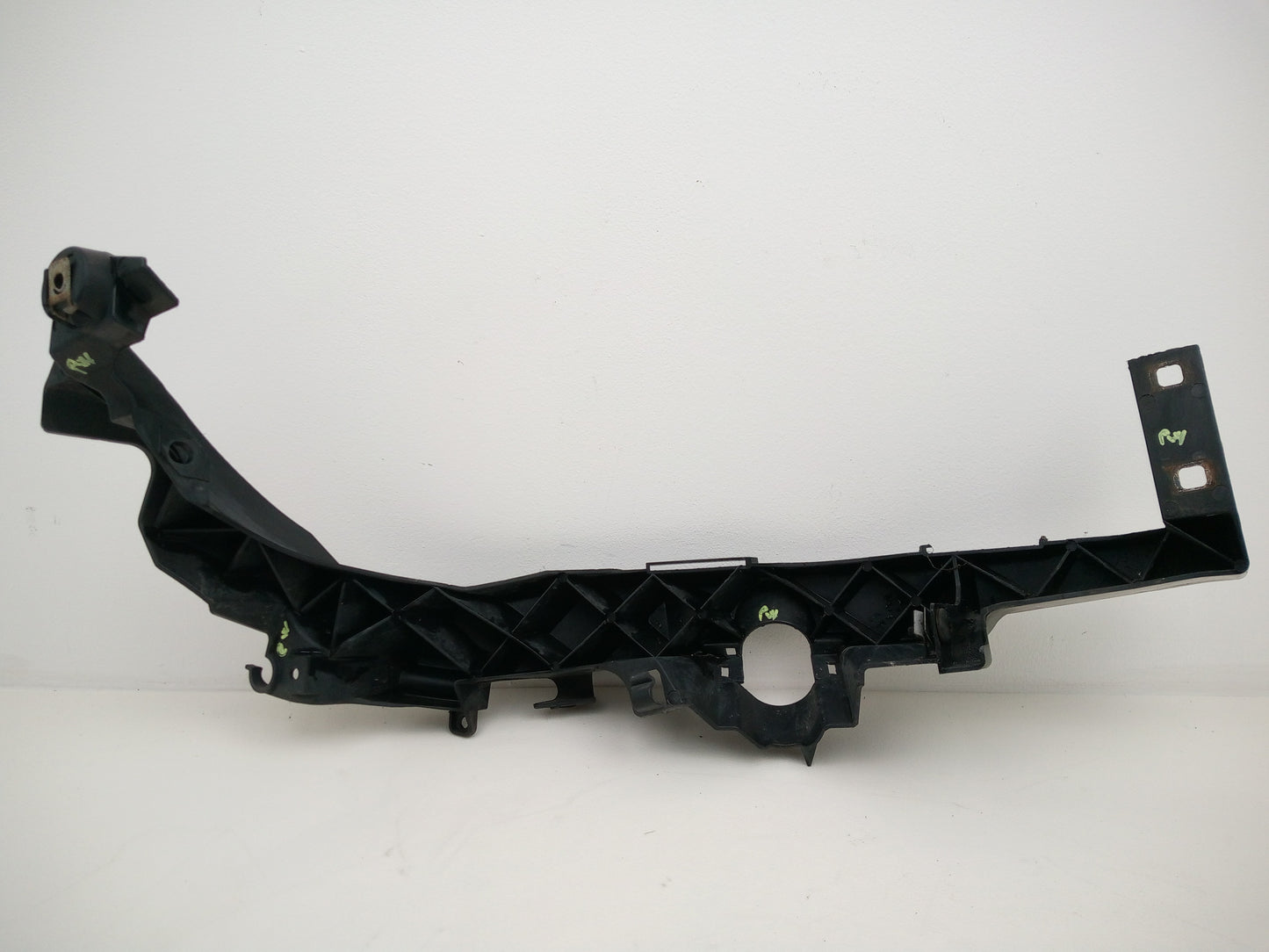 Headlamp Panel Support Bracket LH 6