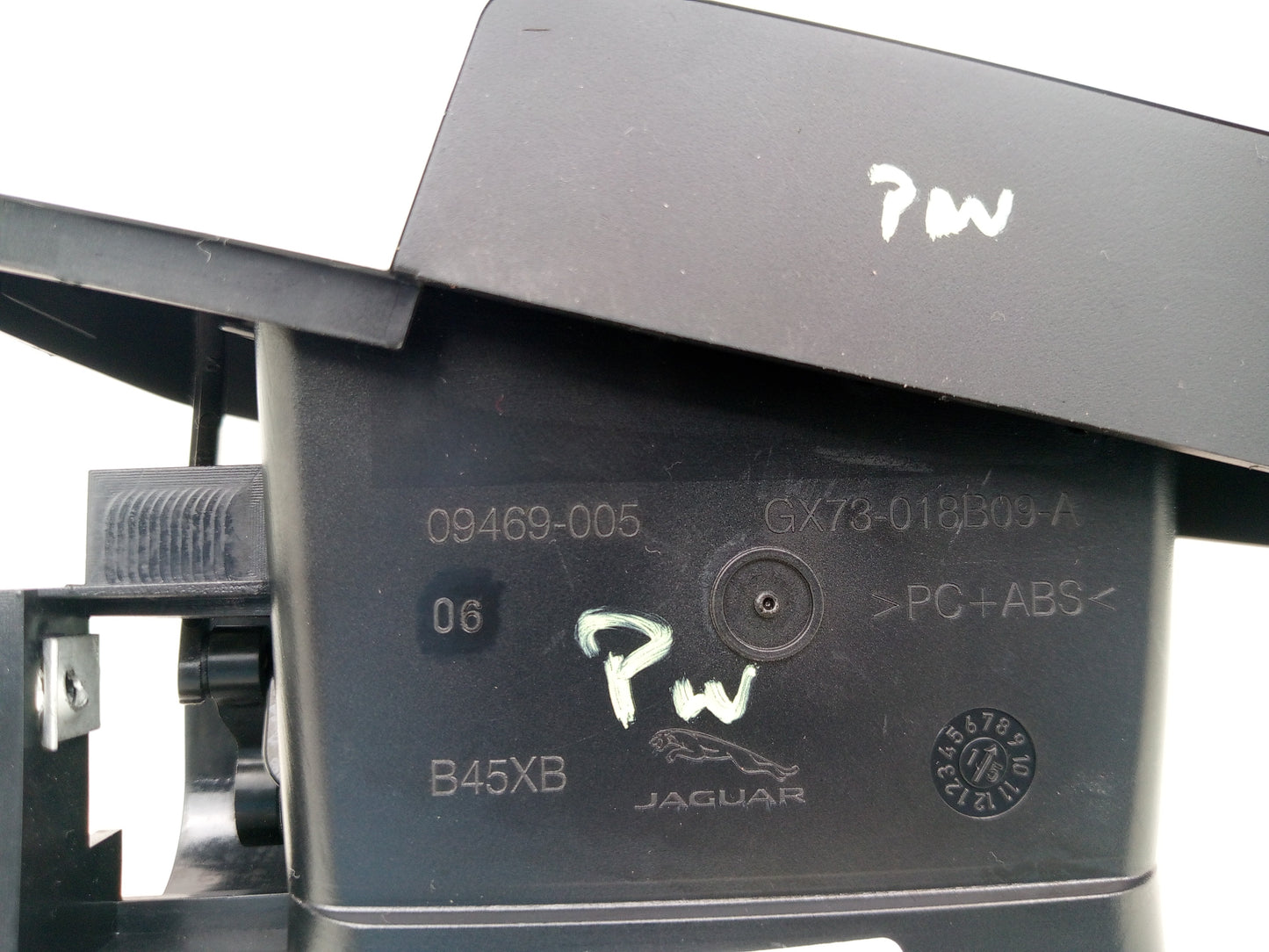 Facia Vent RH 6