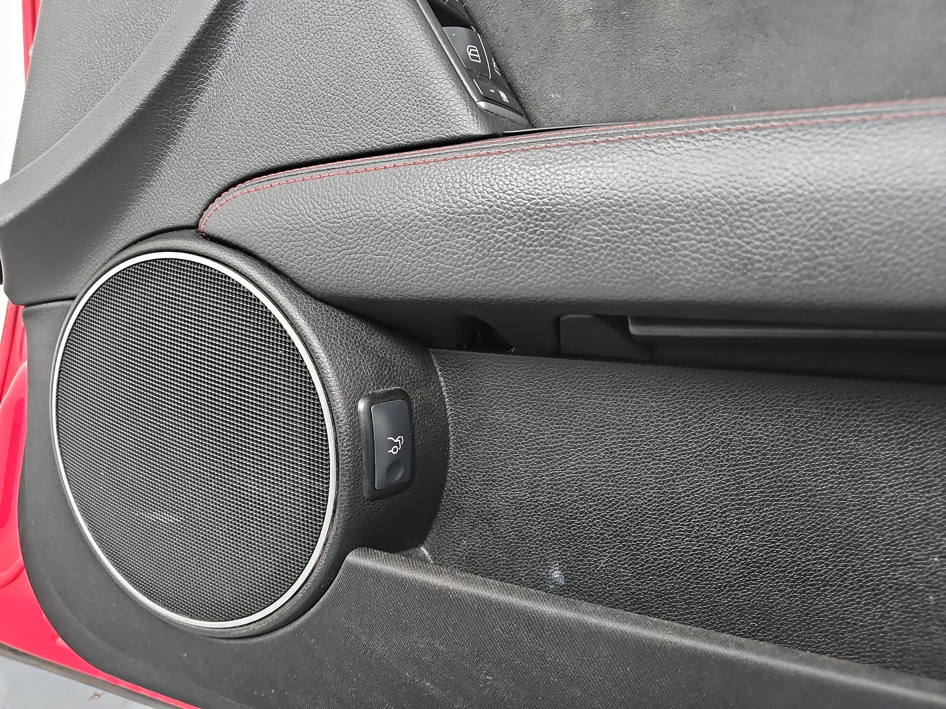 Mercedes-Benz W204 C Class Amg Saloon Door Front Rh Right Red 590 Opal Fire Red - photo 4