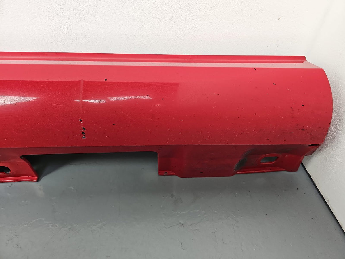 Side Skirt RH 6