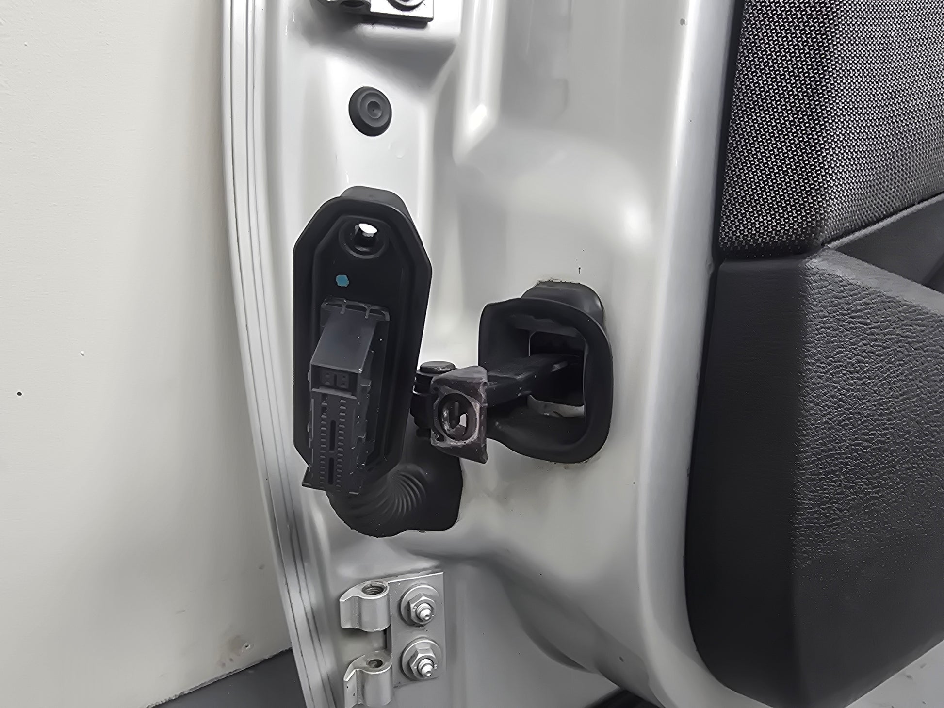 Door Front RH 12