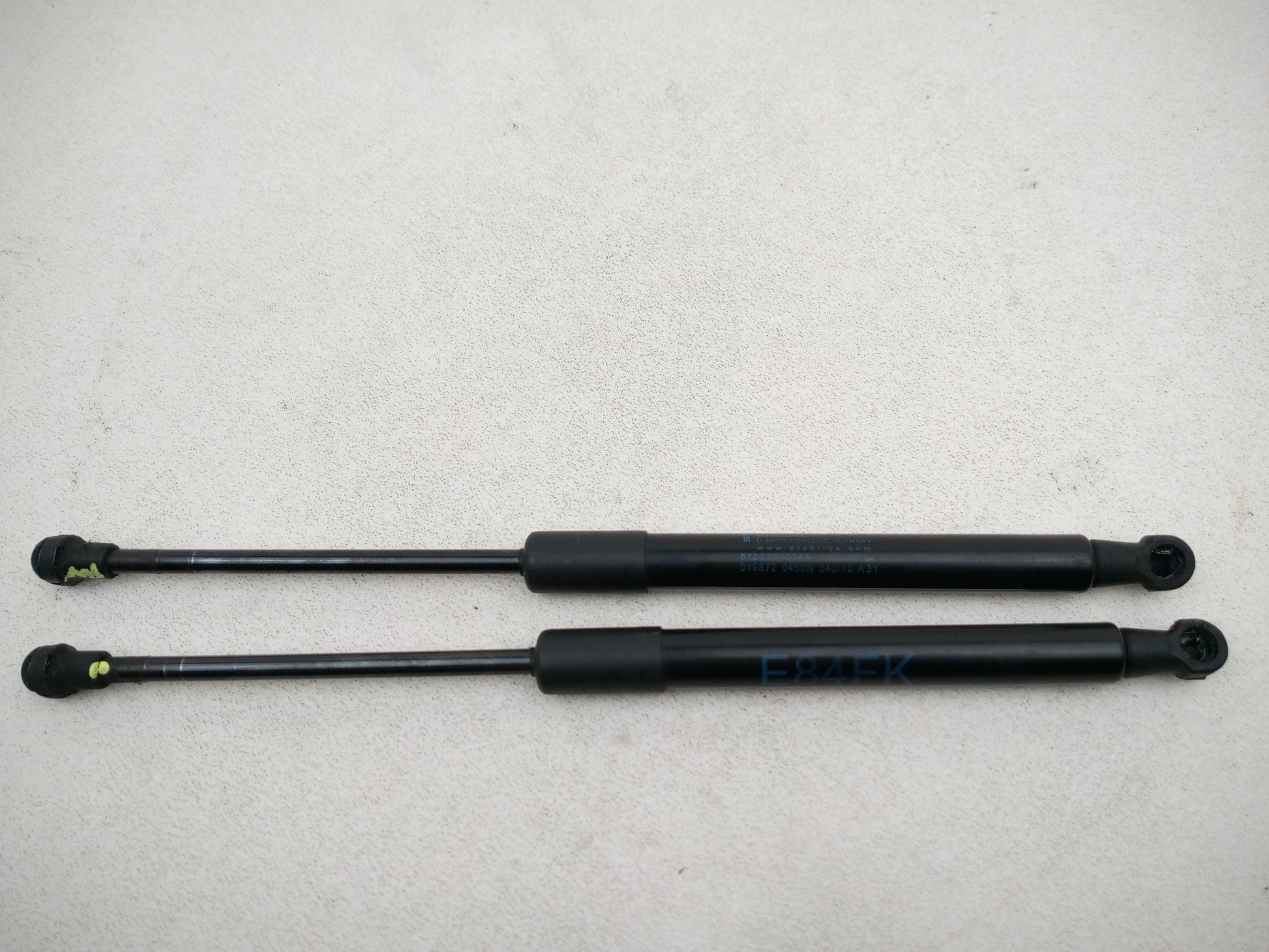 Tailgate Lift Handle 5