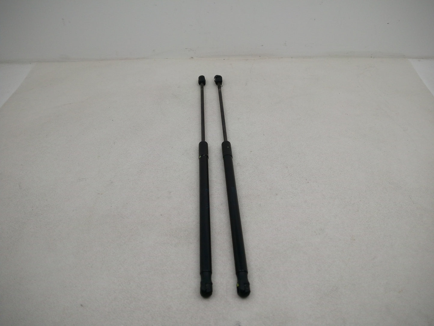 Tailgate Lift Handle 6