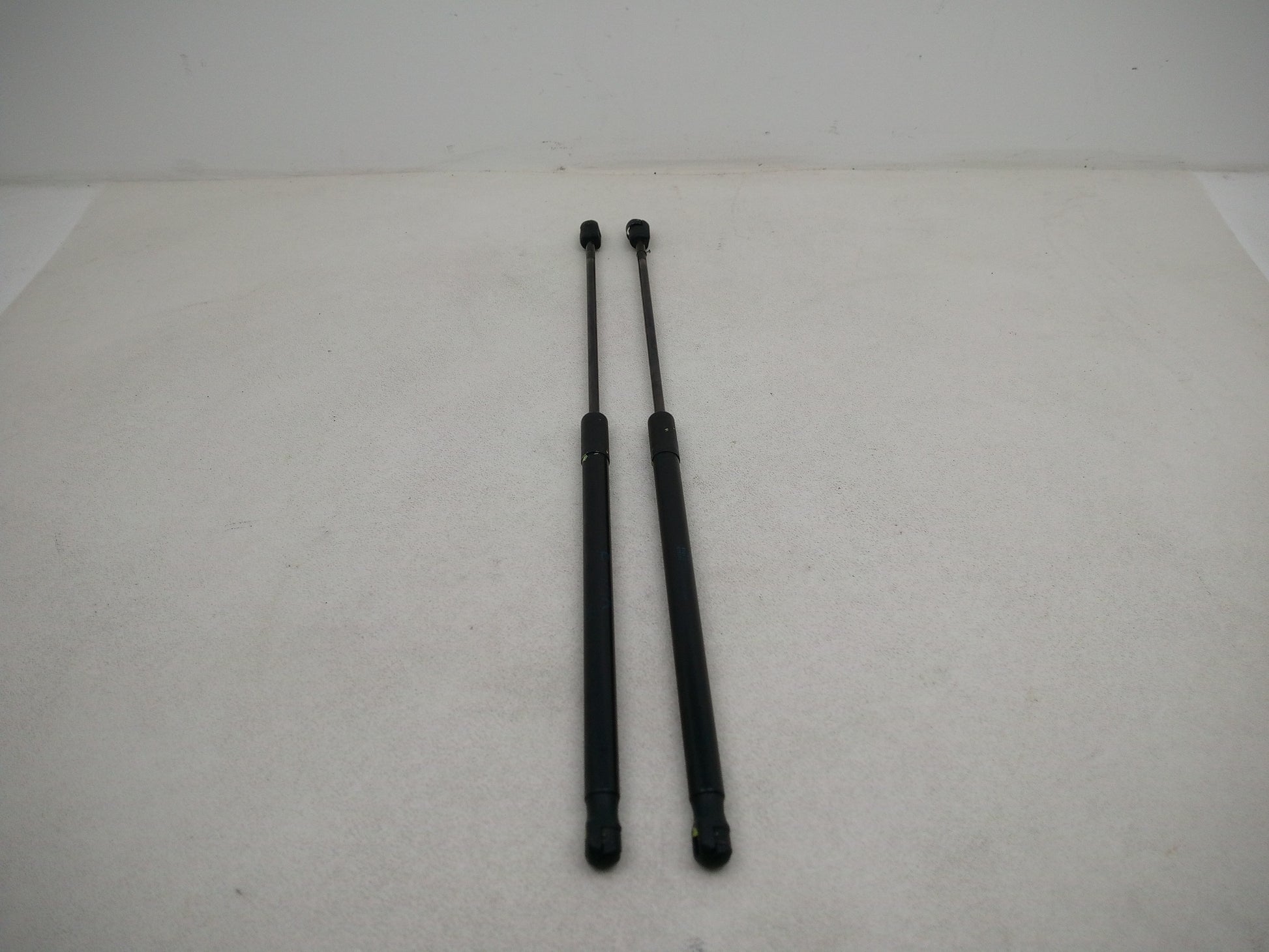 Tailgate Lift Handle 6
