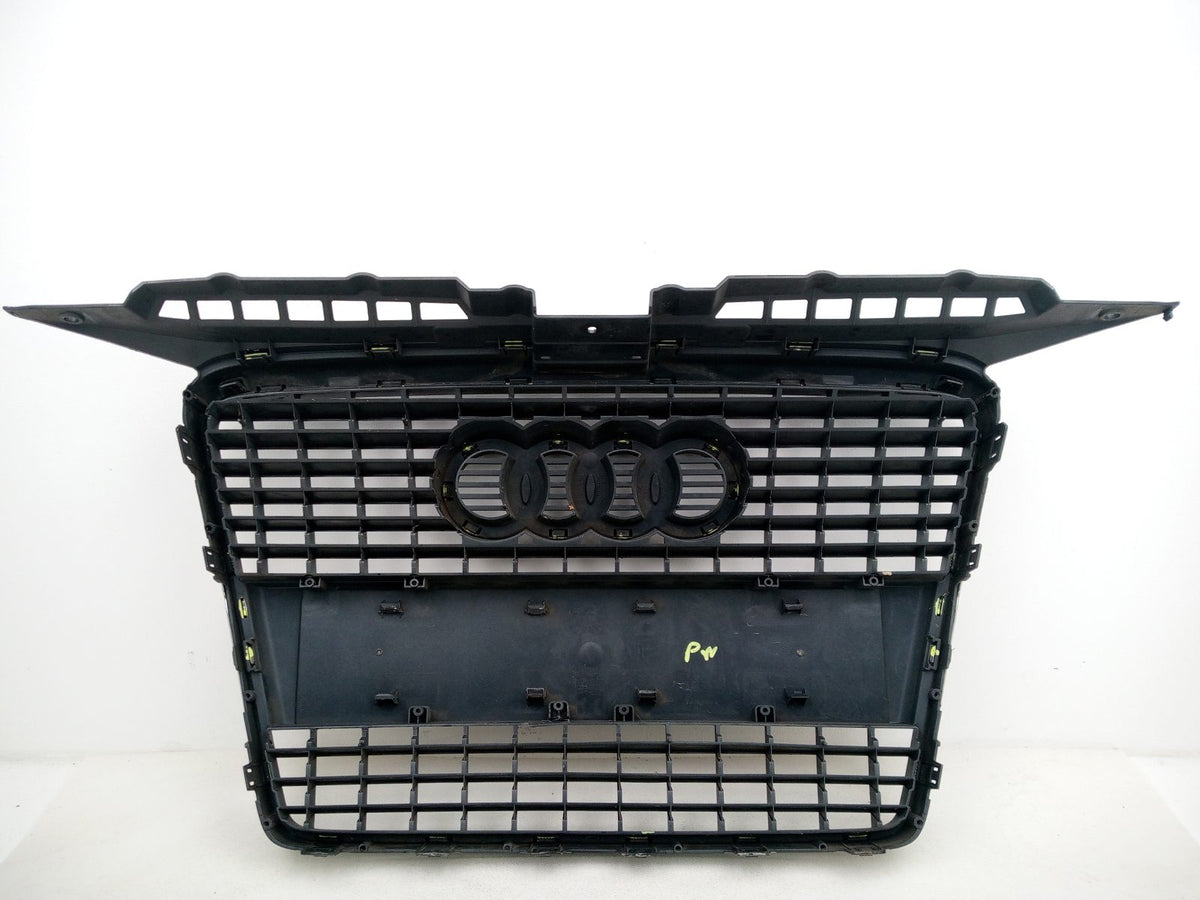 Grille Front 6