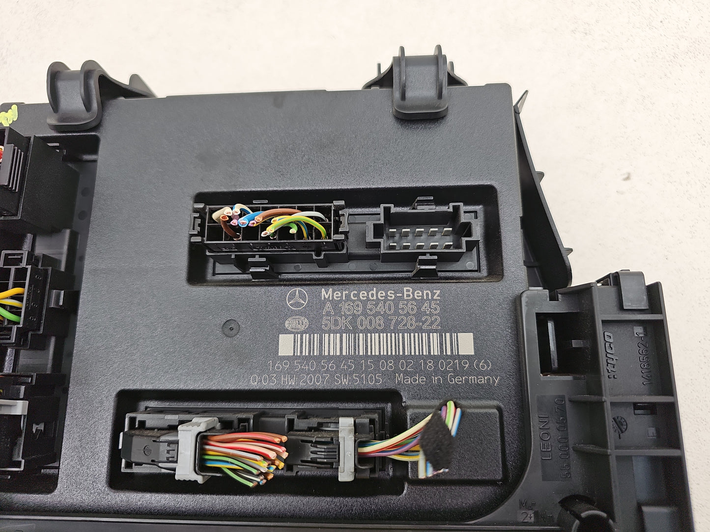 SAM Control Module & Fuse Box 6