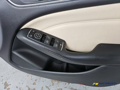 Door Front RH 12