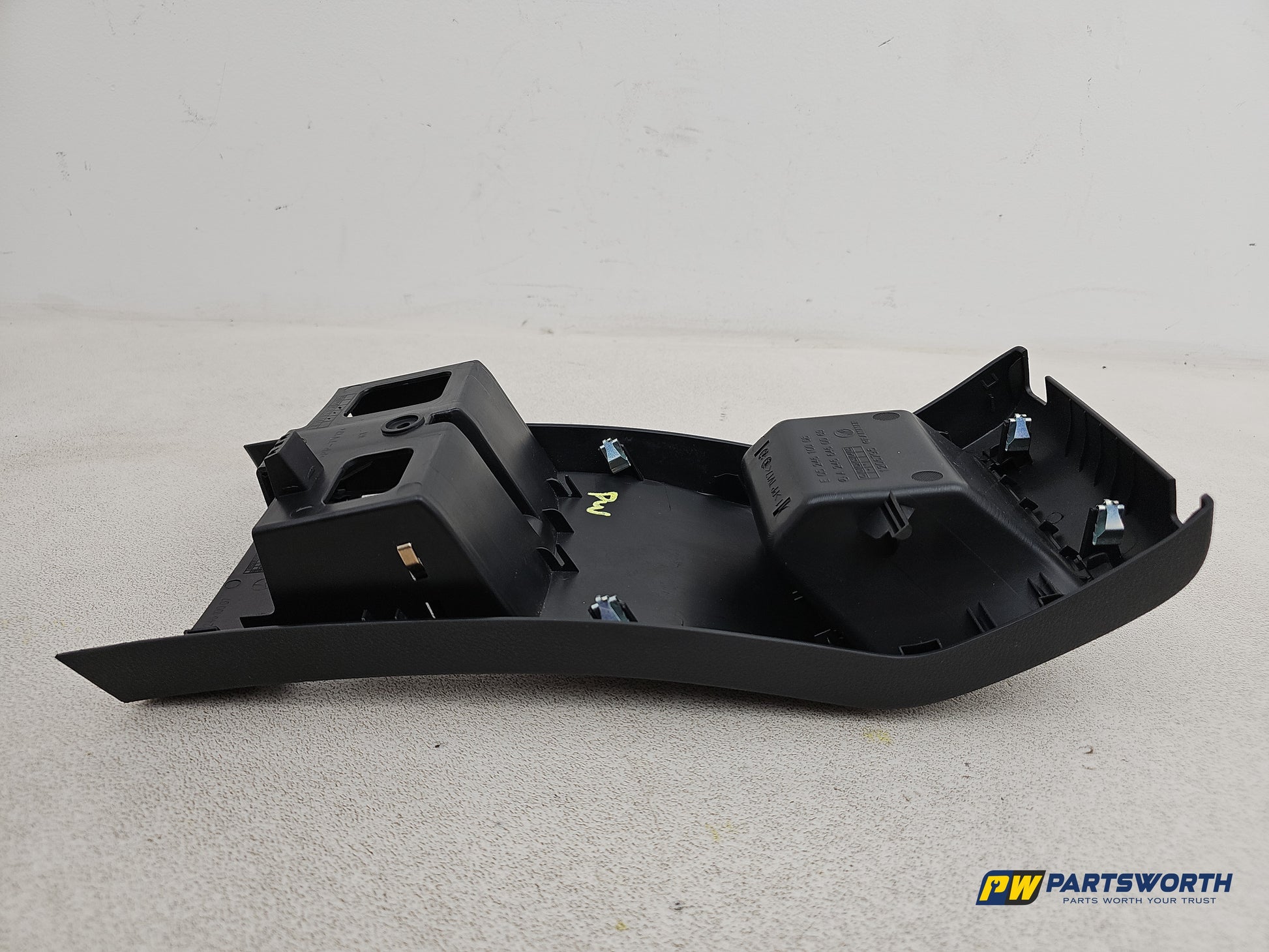 Centre Console Trim  6
