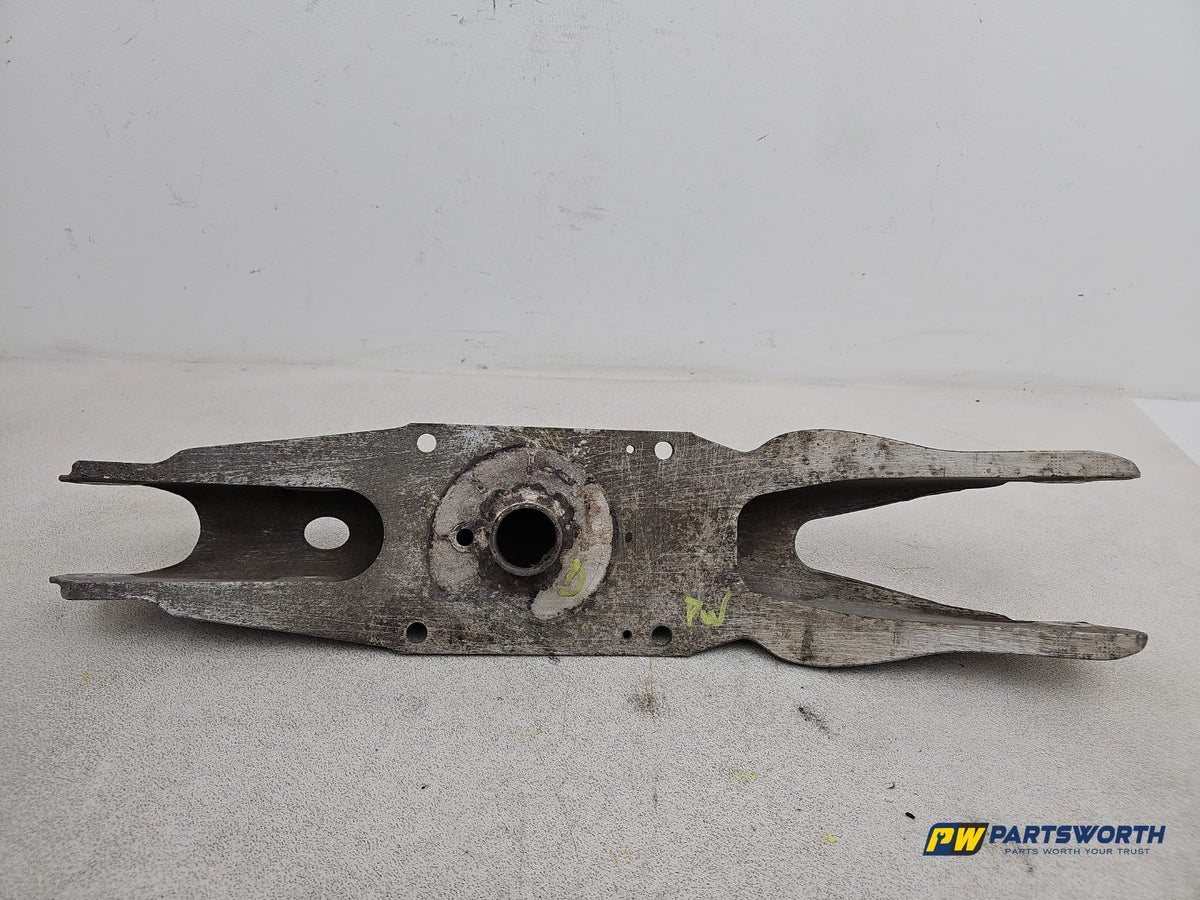 Suspension Arm Rear Wishbone RH 6