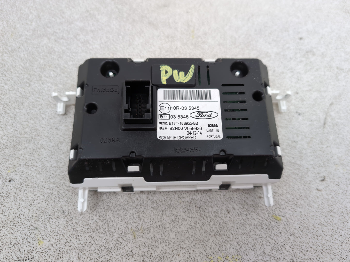 Satellite Navigation Head Unit (SCREEN) 4