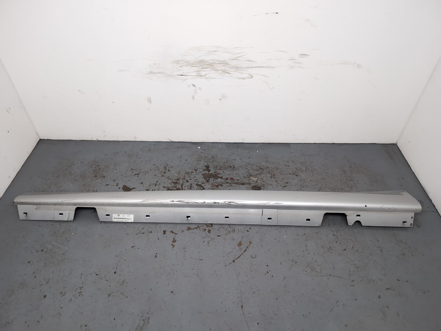 Side Skirt LH 8