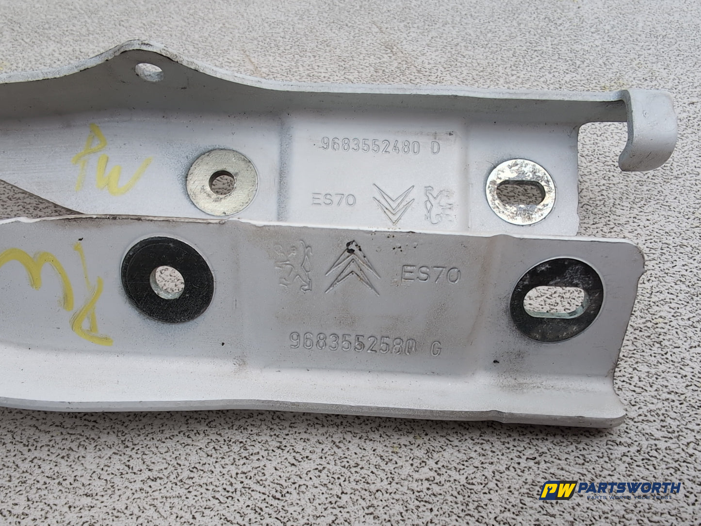 Bonnet Hinges 6
