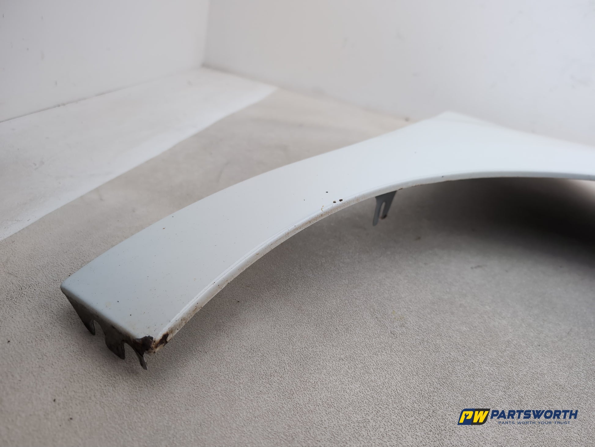 Wing Front RH 6