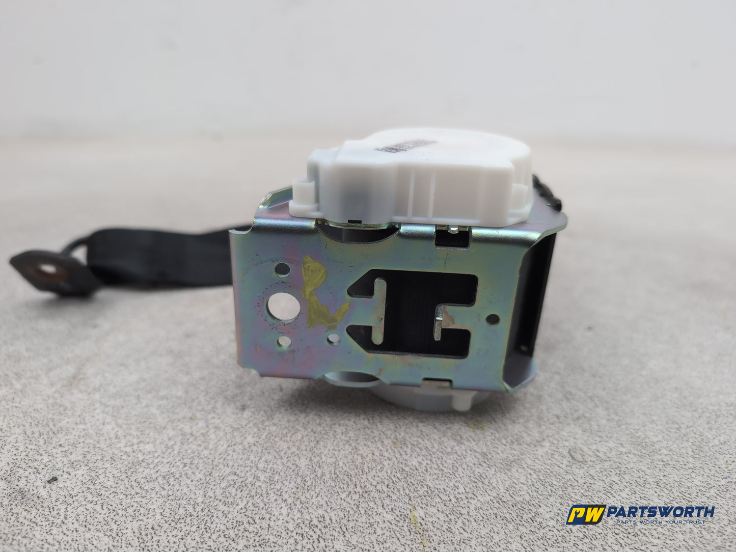 Seat Belt Rear LH 6