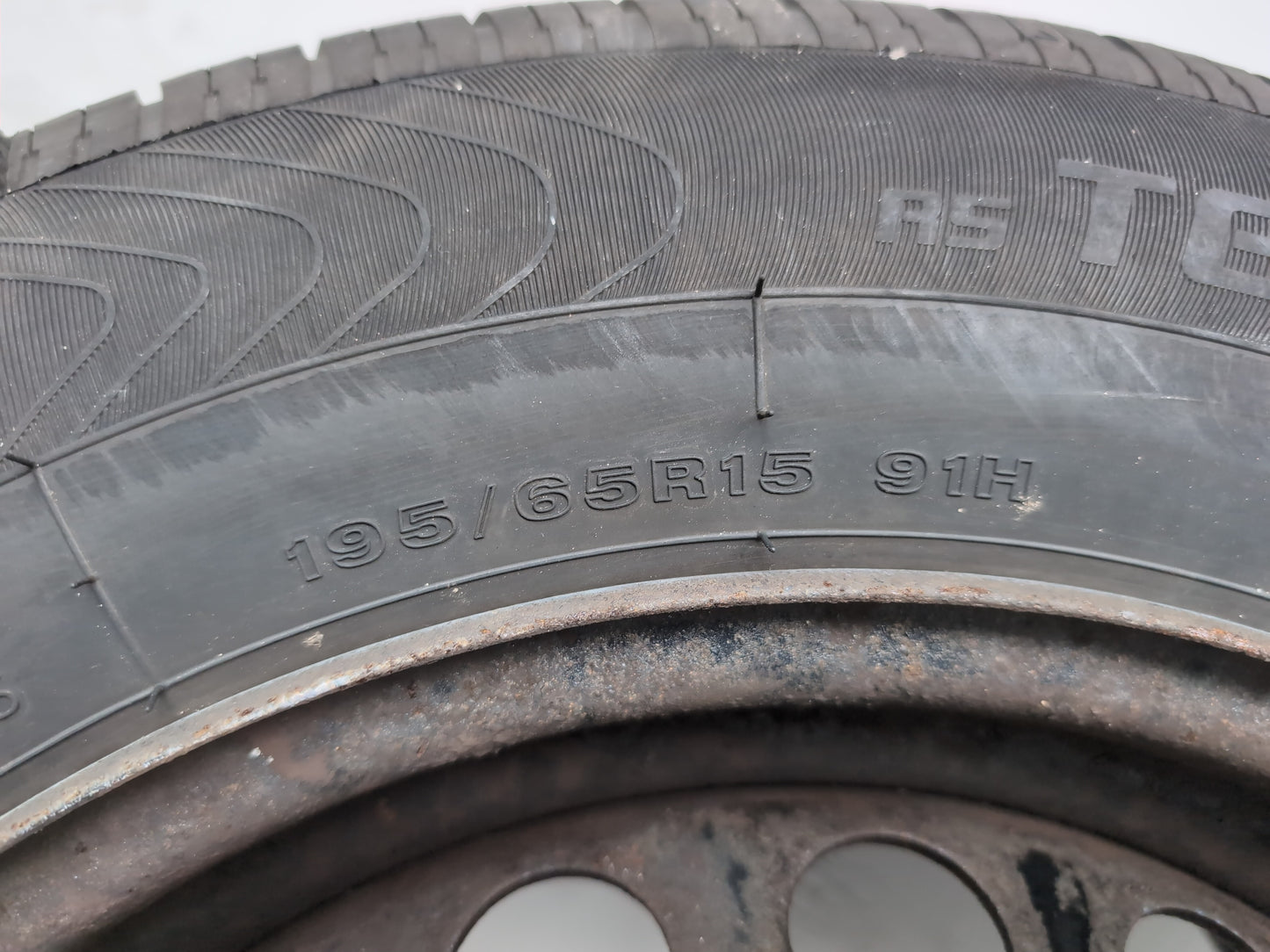 Renault Scenic Bizu Wheel With Tyre 195/65 R15 - photo 6