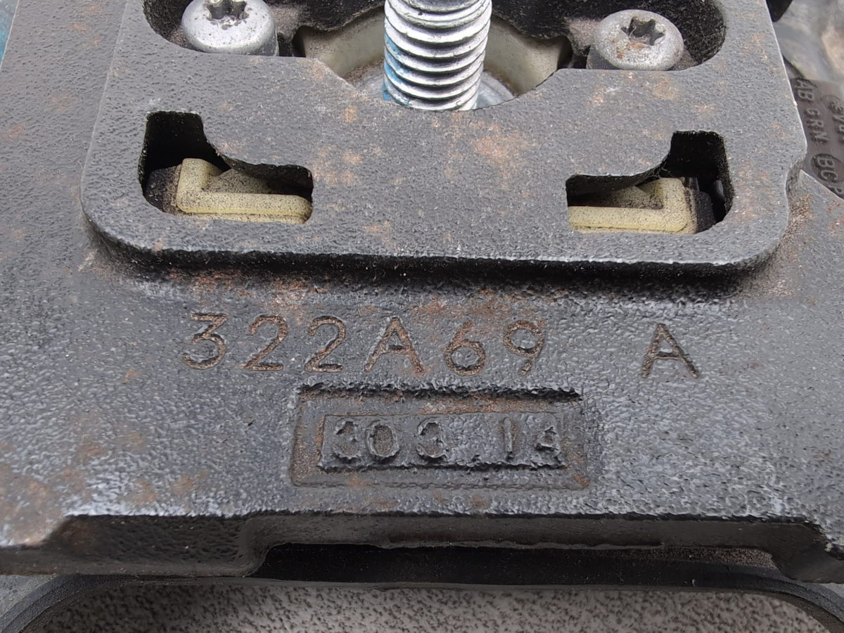 Set Of Engine Mounts LH + RH 6