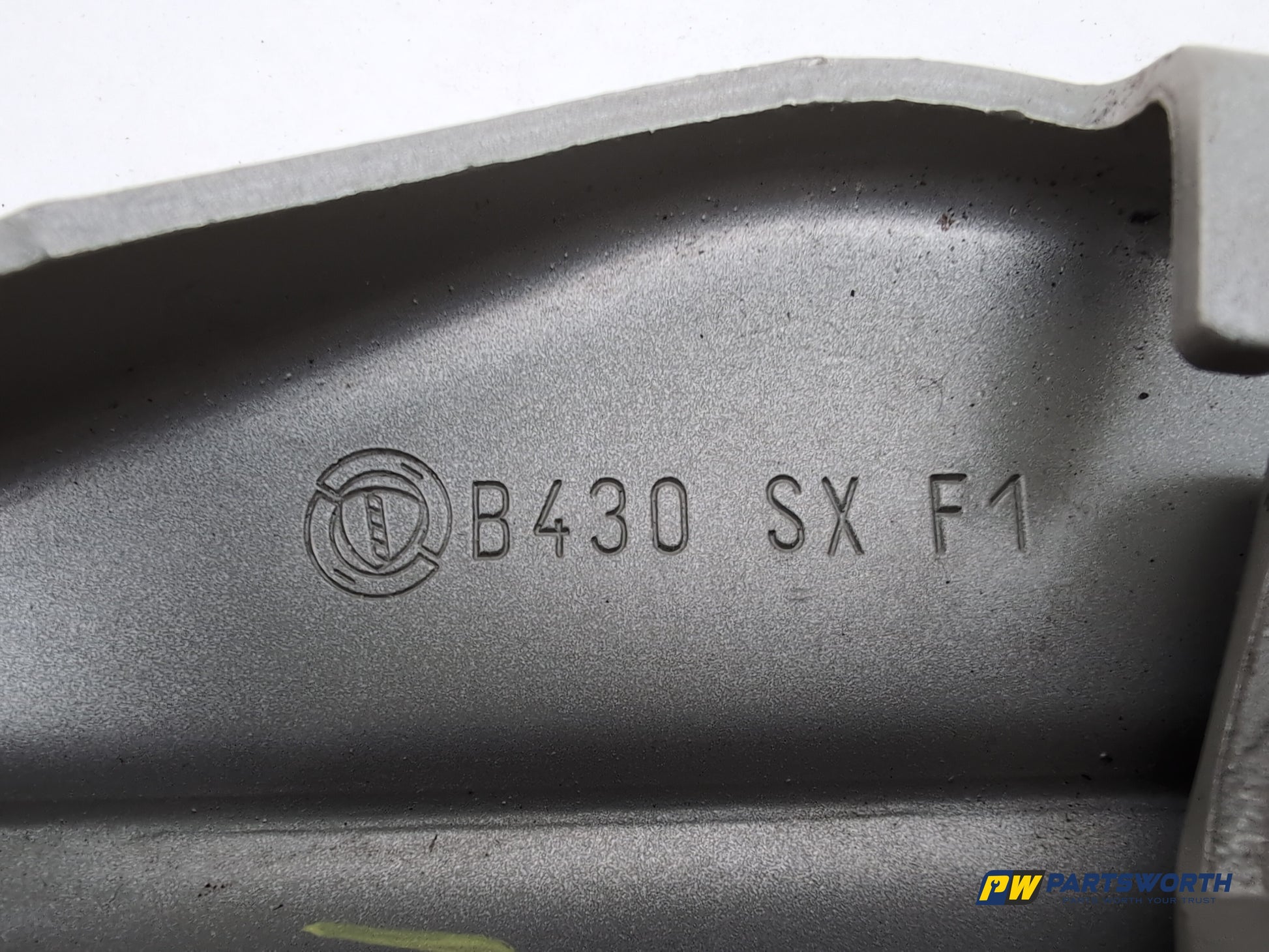 Bonnet Hinges 6