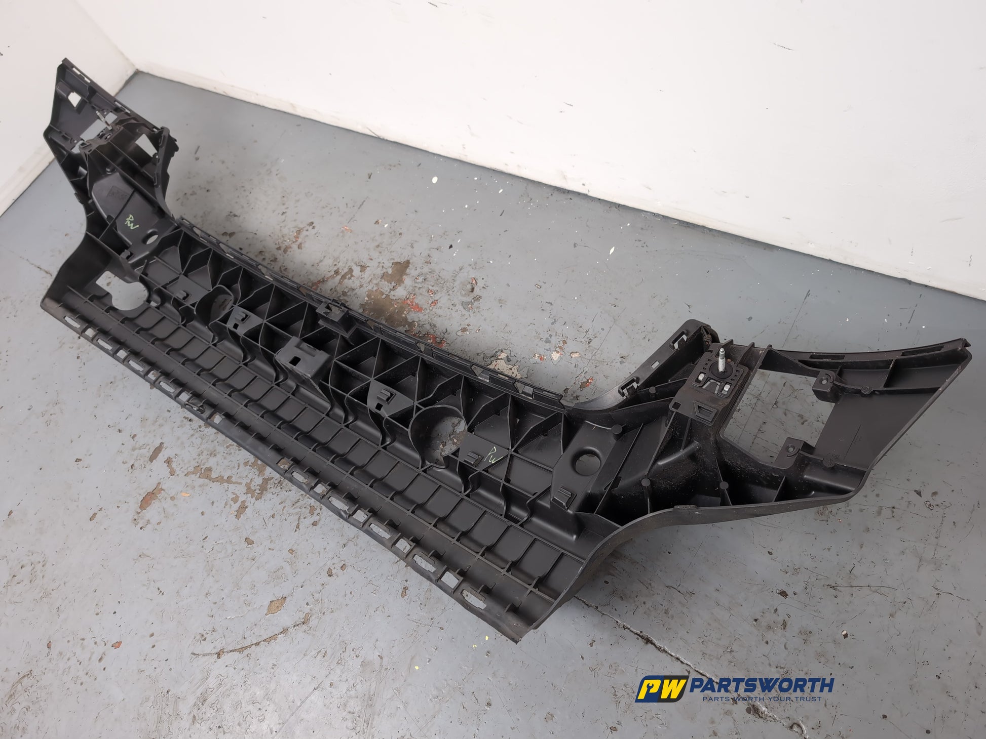 Bumper Rear Bracket RH 2