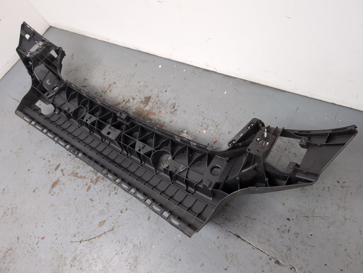 Bumper Rear Bracket RH 6