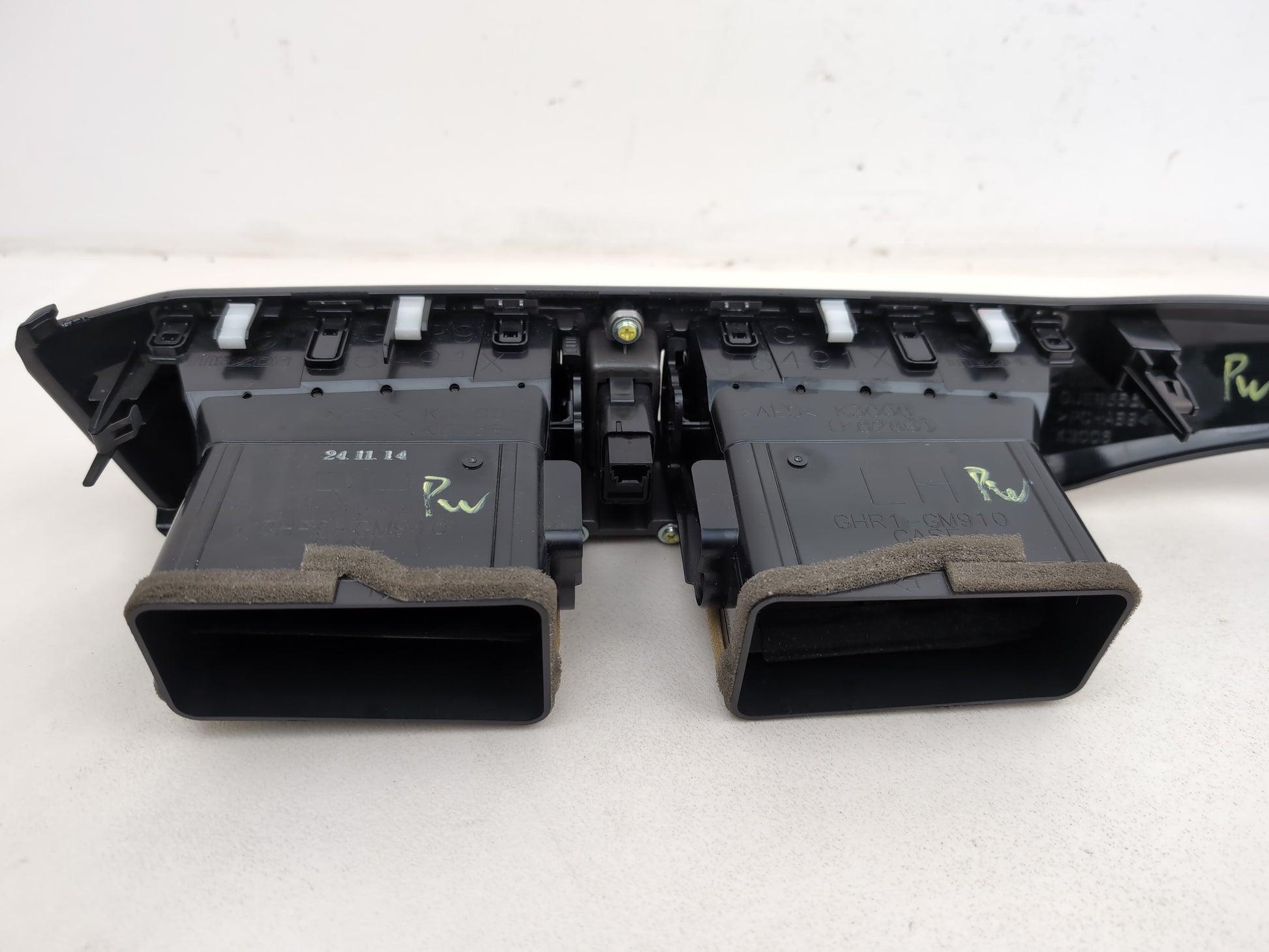 Dashboard Trim With Air Vent  6