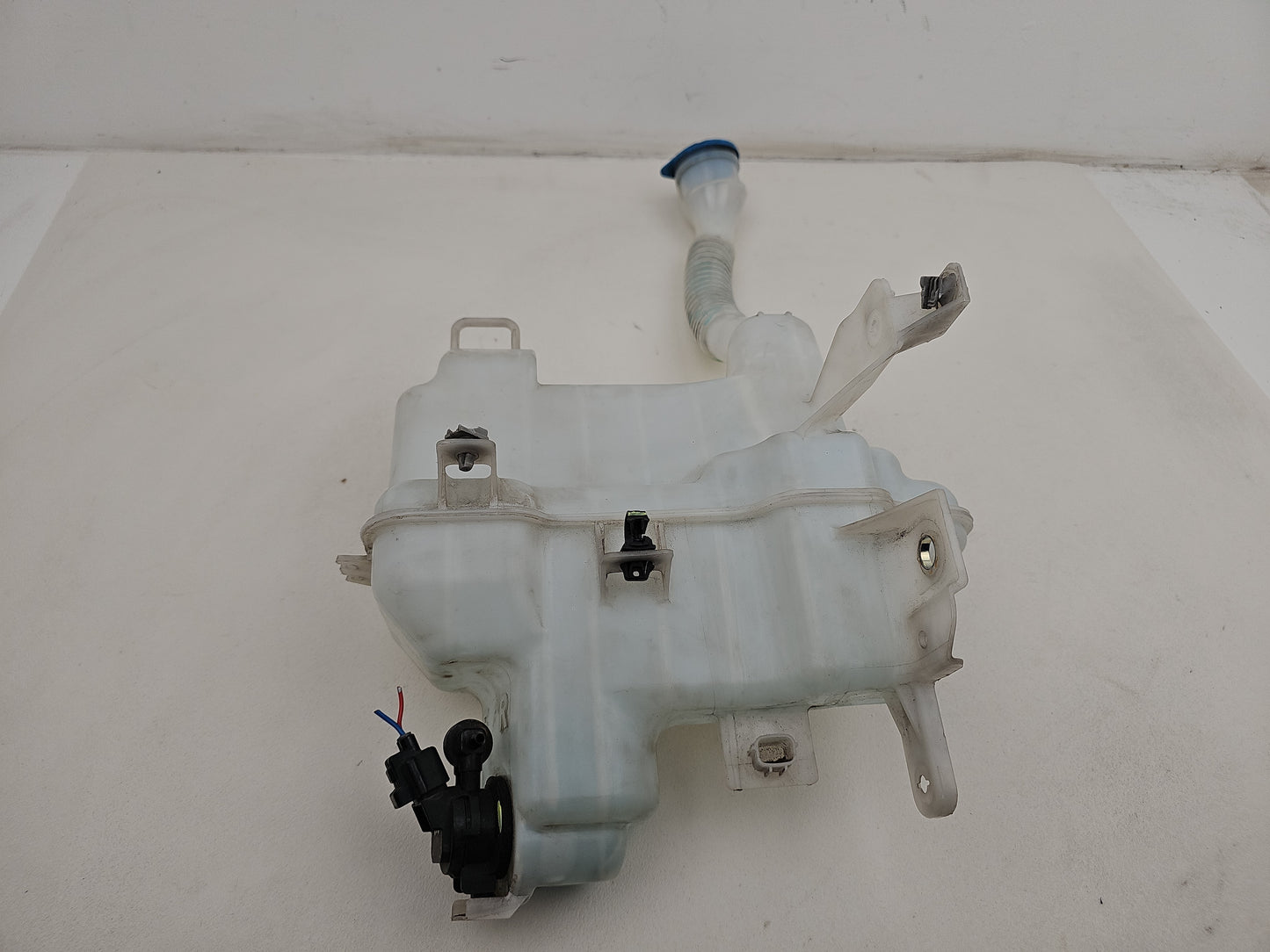 Washer Bottle Windscreen 6
