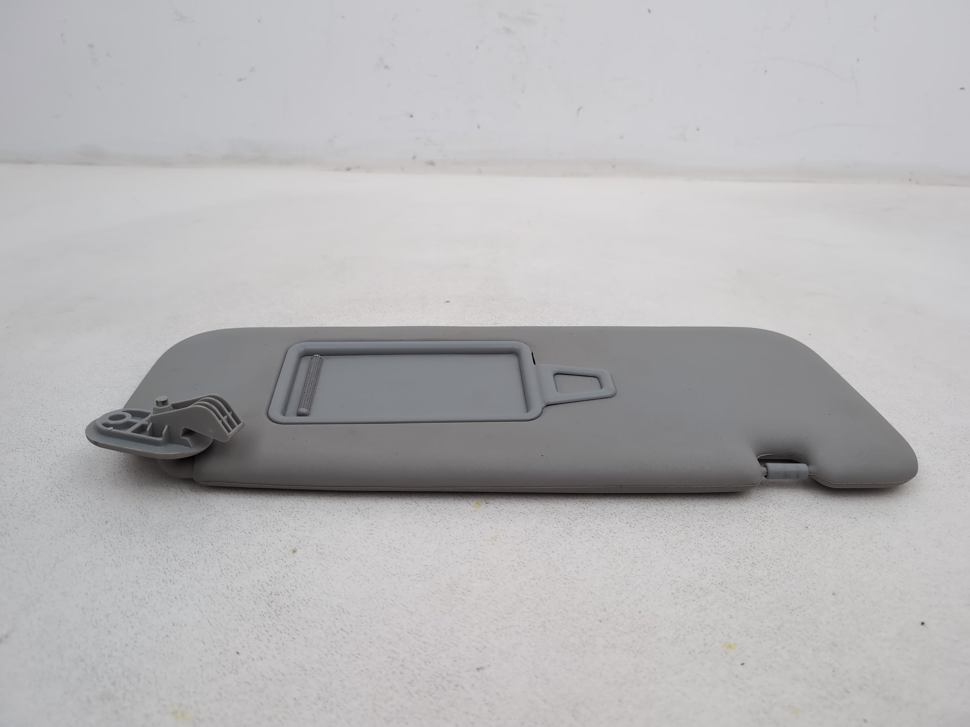 Sun Visor RH 6