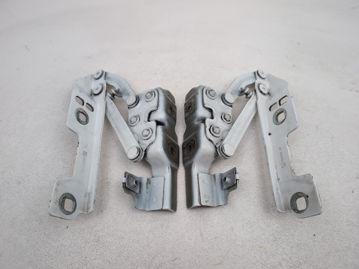 Bonnet Hinges 6