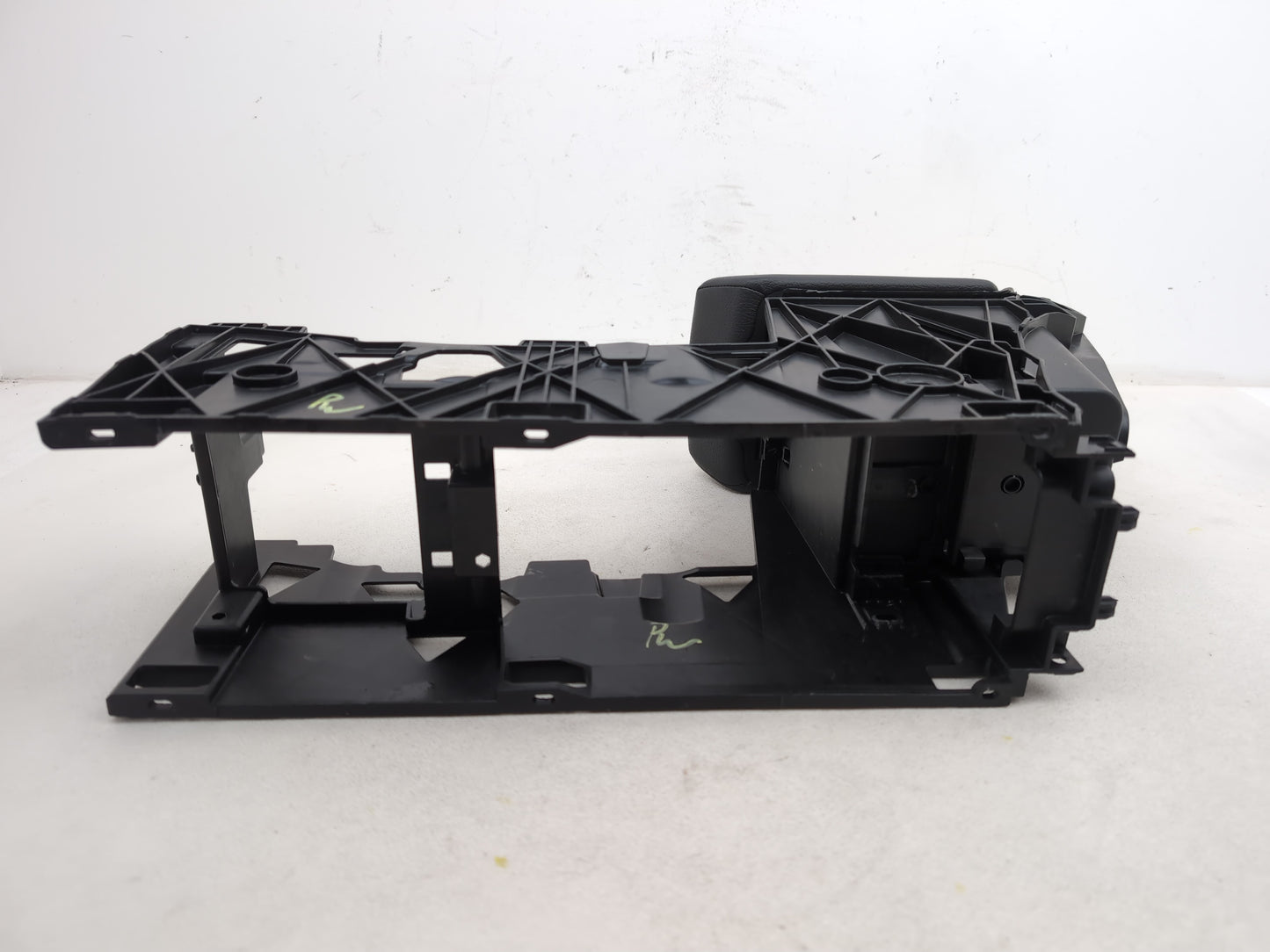 Centre Console Armrest 6