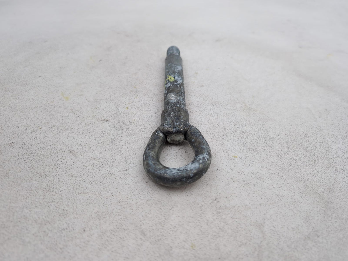 Towing eye 6