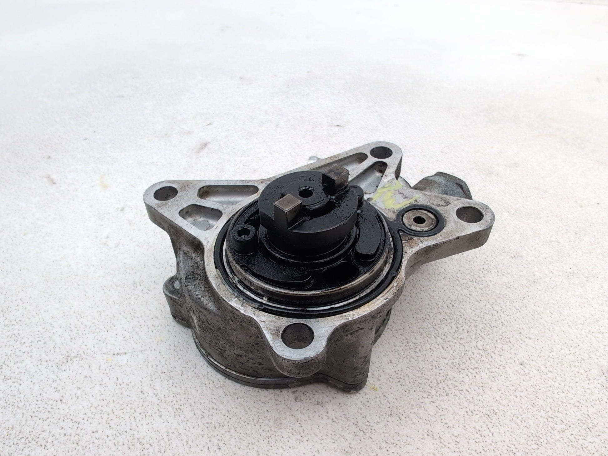 Vacuum Pump  6