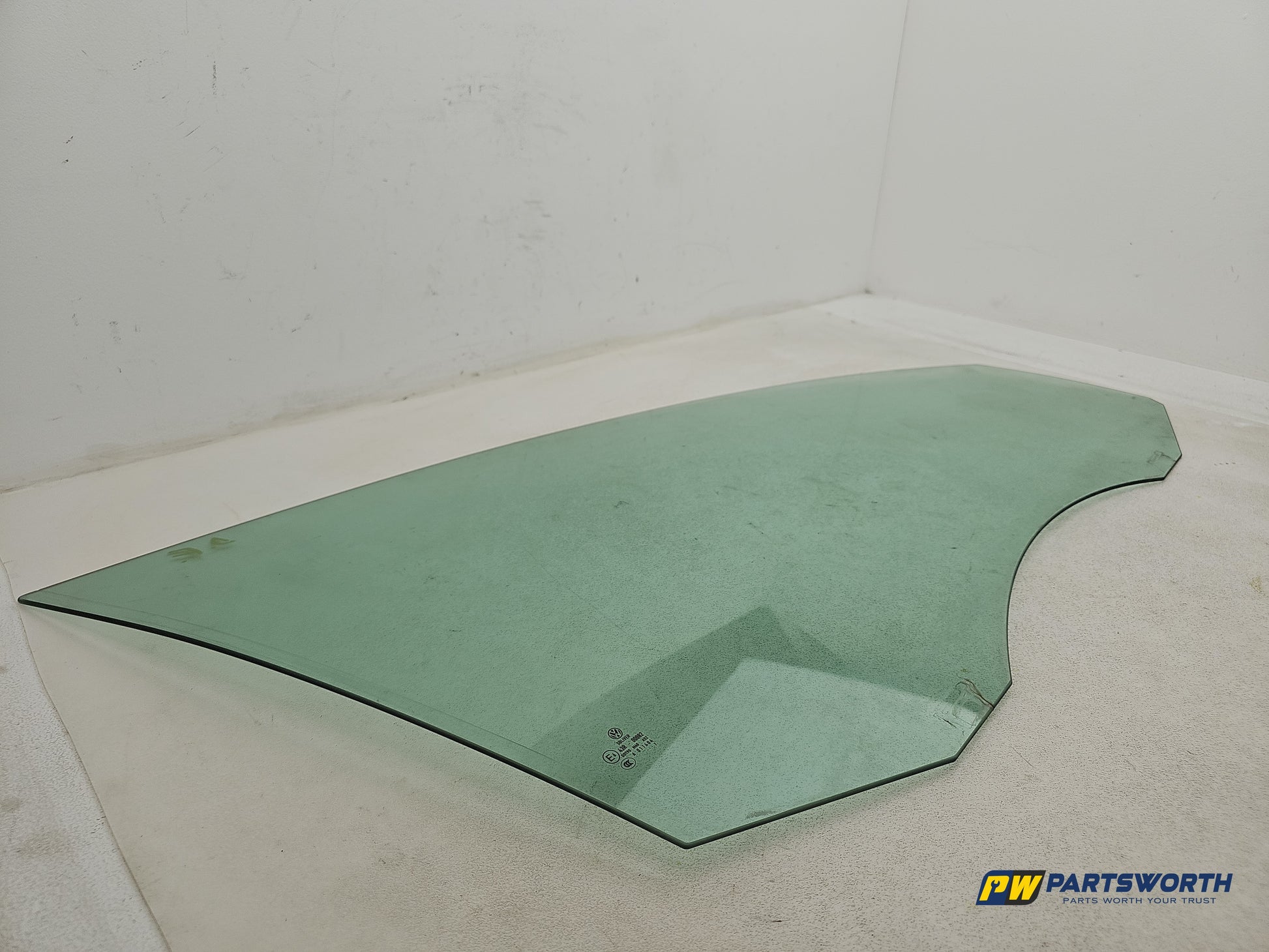 Door Glass Front RH 6