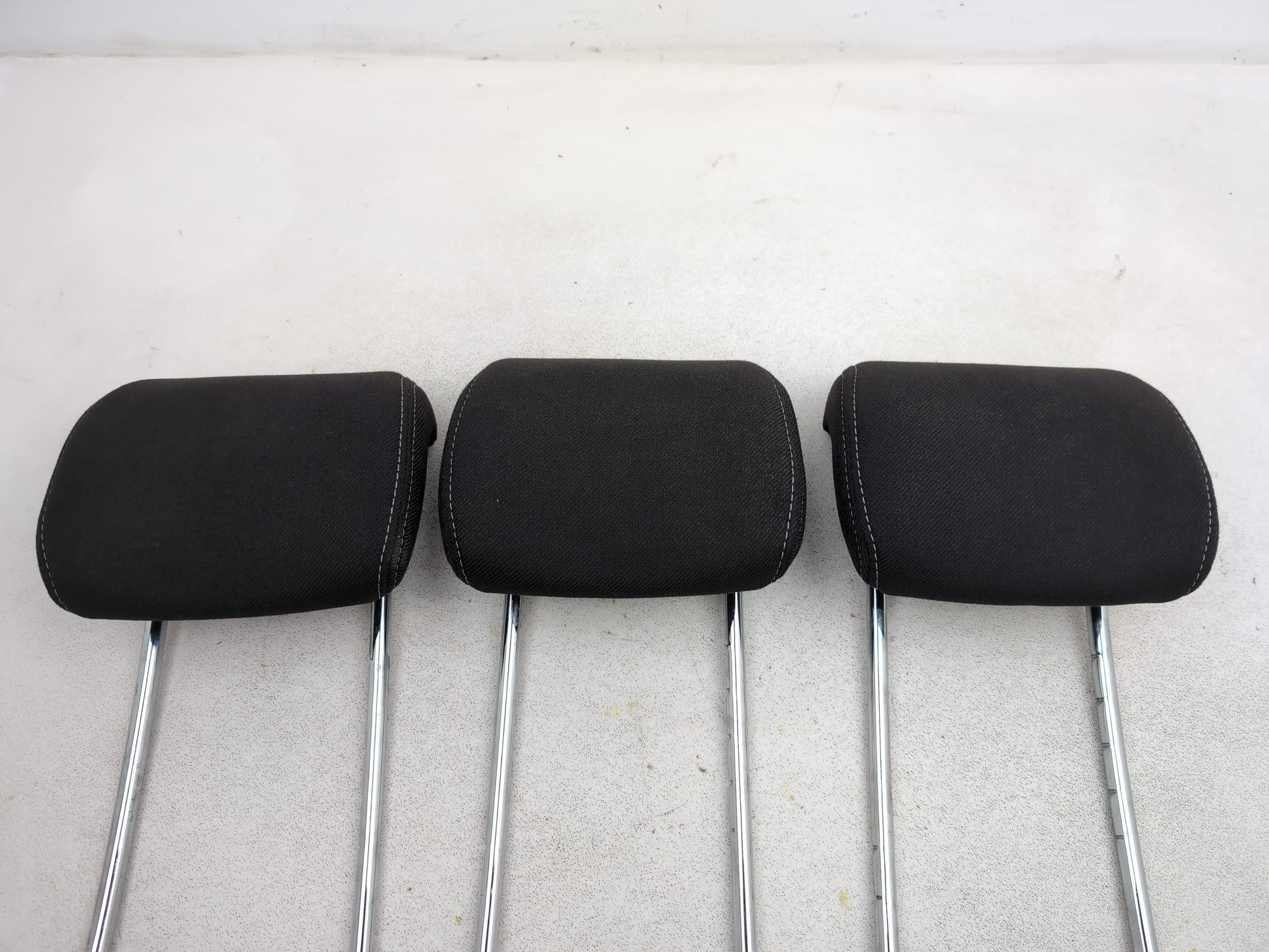 Rear Headrest 6