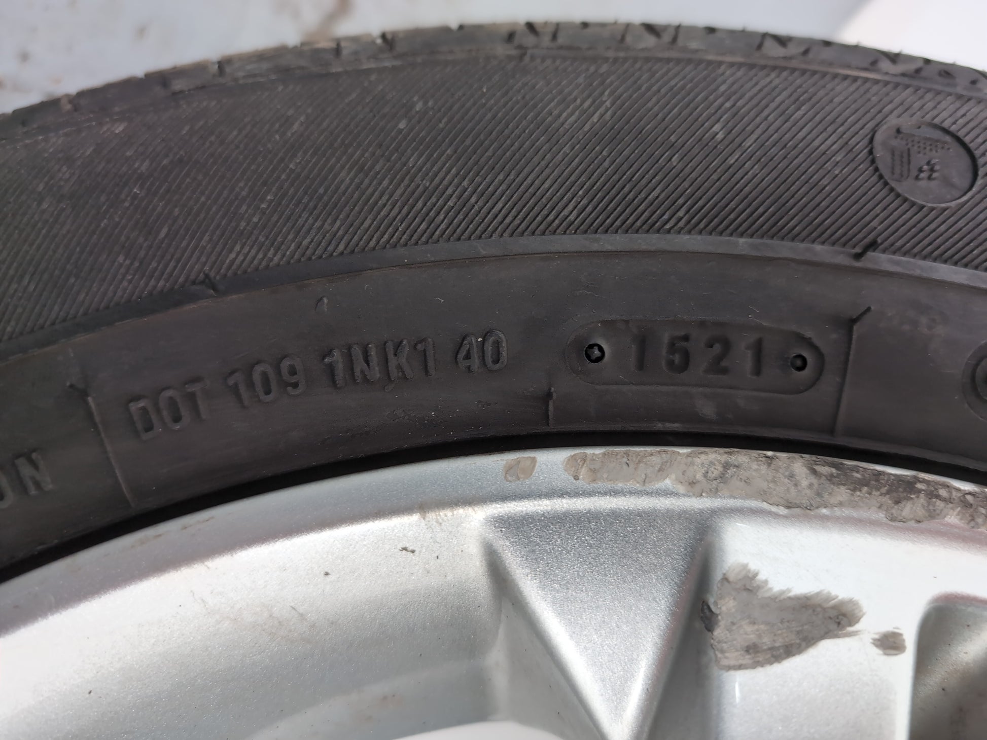 Ford Galaxy Zetec Tdci Auto Wheel With Tyre 205/60 R16 Am2j1007aa - photo 7