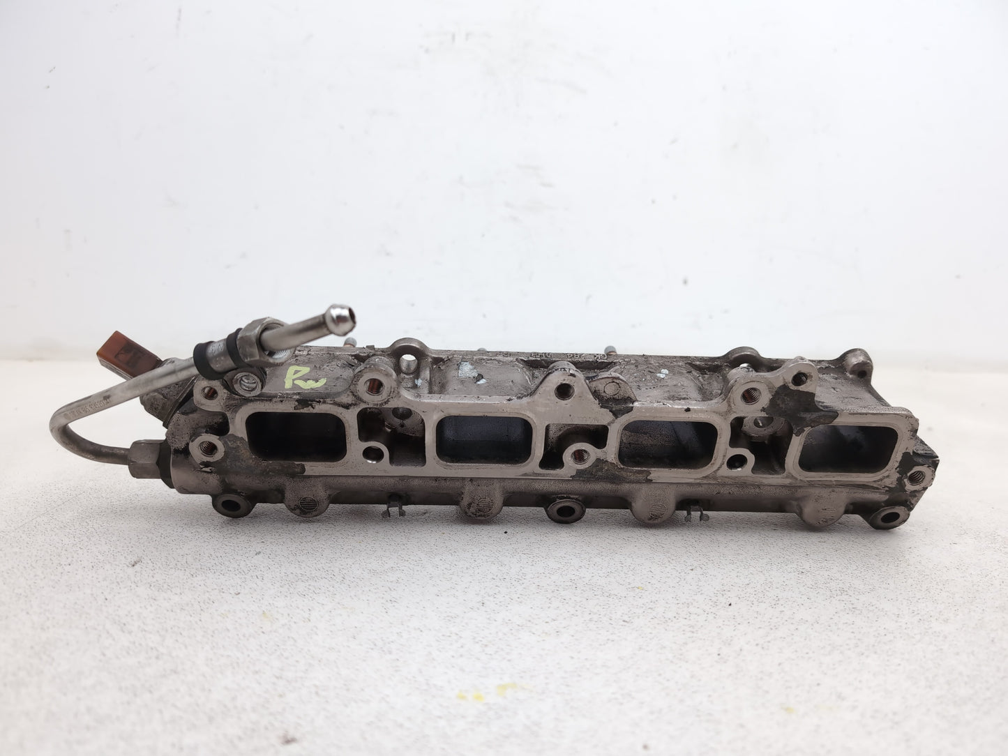 Fuel Rail 6