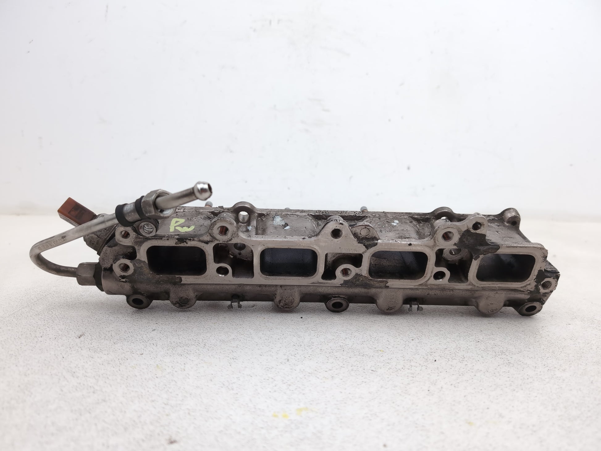Fuel Rail 6