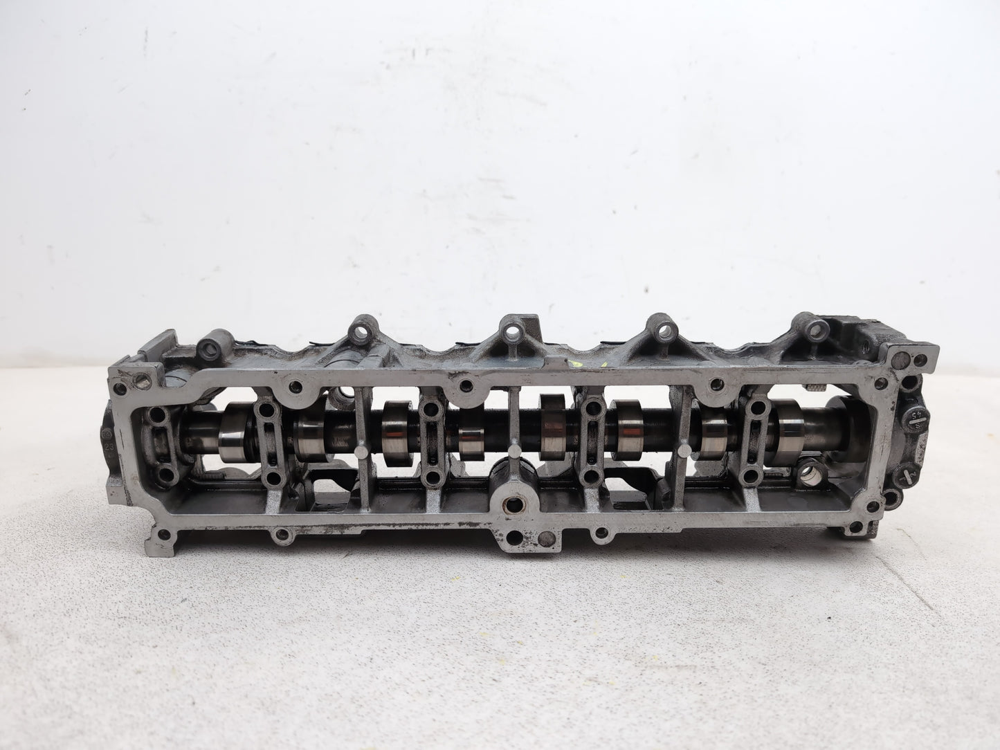 Camshaft Cover  6