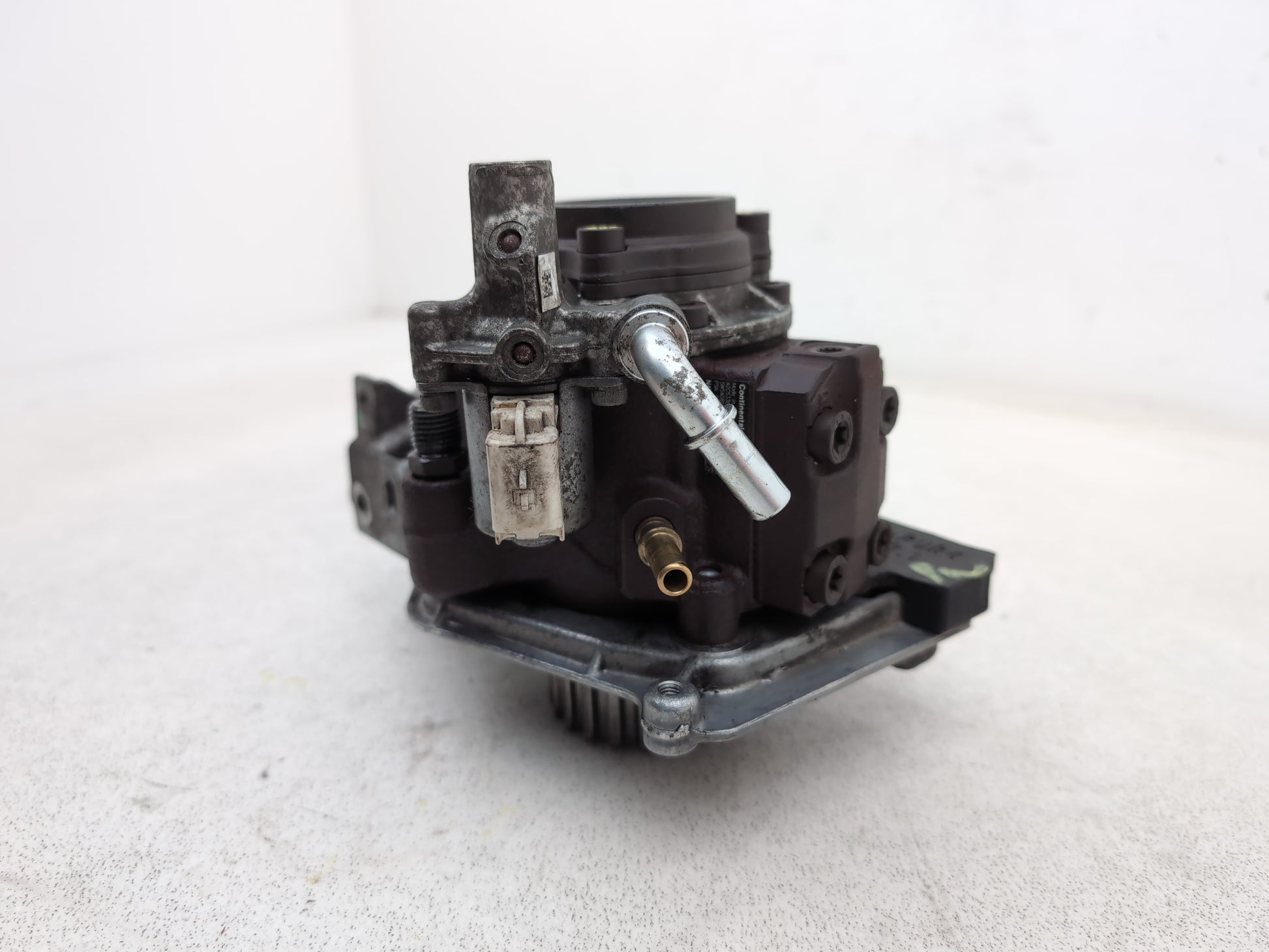 High pressure fuel pump 6