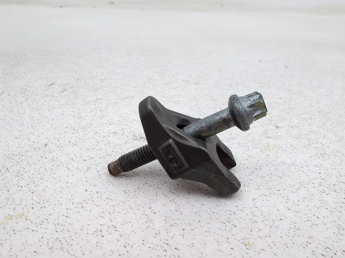 Engine Mounting Bracket 6