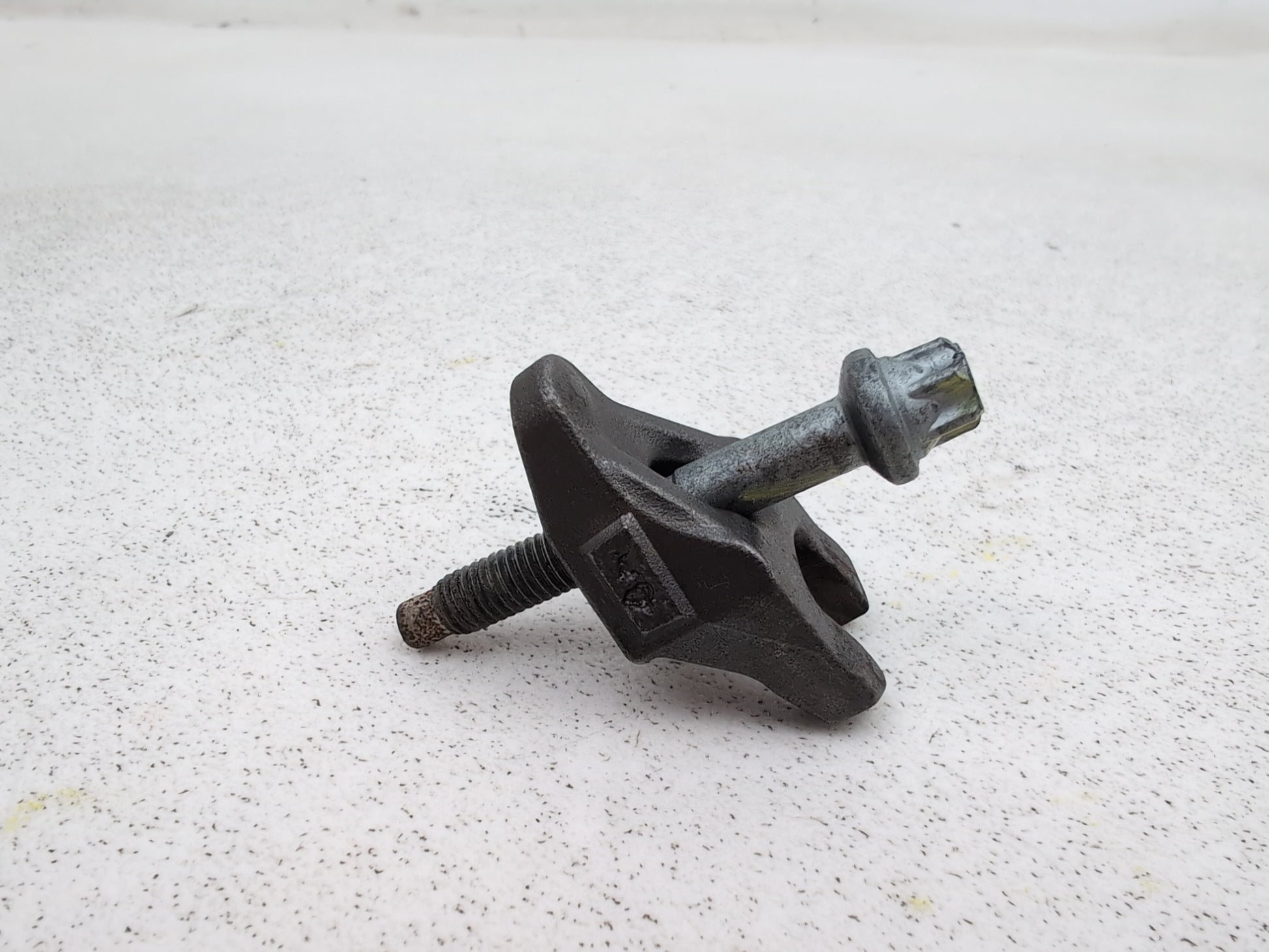 Engine Mounting Bracket 6